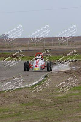 media/Jan-15-2023-CalClub SCCA (Sun) [[40bbac7715]]/Group 5/Qualifying (Sweeper)/